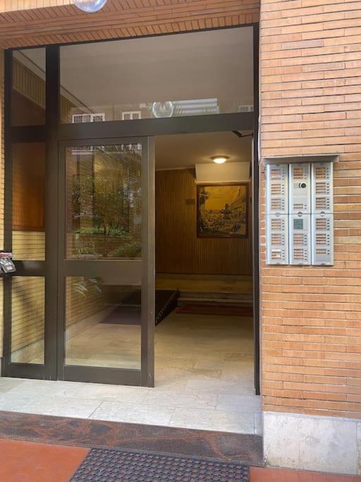 Golden Valley House 4-8 Pax - Box Auto Metro B1 Conca D'oro Treno Val D'ala Appartement