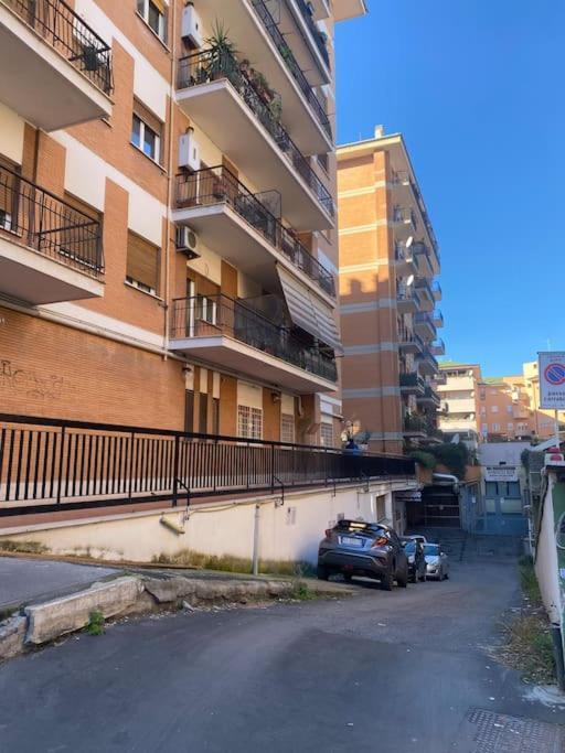 Golden Valley House 4-8 Pax - Box Auto Metro B1 Conca D'oro Treno Val D'ala Appartement Rome